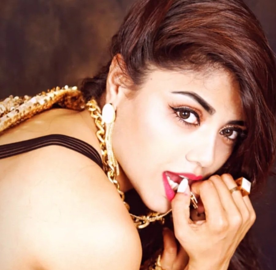 Komal Rani Swarnkar Biography: Age, Family, Career, Roopa, Instagram and Everything You Need to Know 12 1000387011