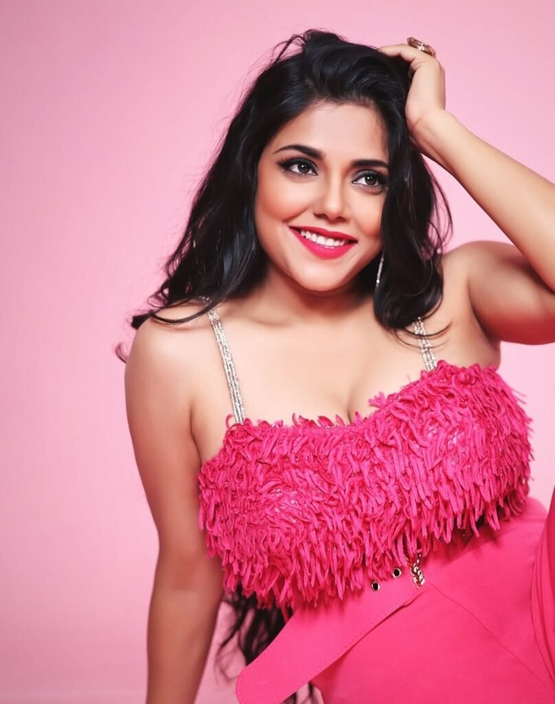 Komal Rani Swarnkar Biography: Age, Family, Career, Roopa, Instagram and Everything You Need to Know 11 1000387013