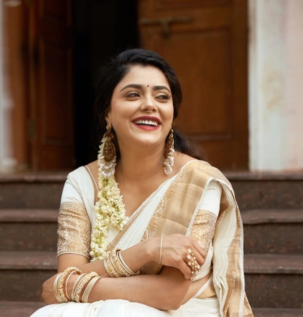 Komal Rani Swarnkar Biography: Age, Family, Career, Roopa, Instagram and Everything You Need to Know 6 1000387023