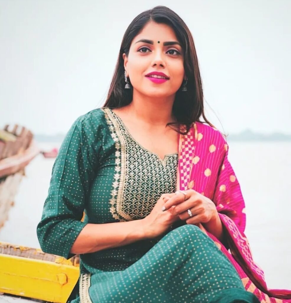 Komal Rani Swarnkar Biography: Age, Family, Career, Roopa, Instagram and Everything You Need to Know 4 1000387031