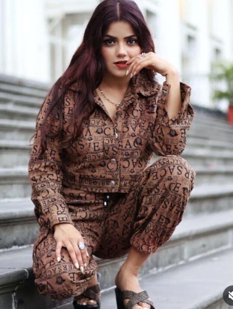 Komal Rani Swarnkar Biography: Age, Family, Career, Roopa, Instagram and Everything You Need to Know 2 1000387035